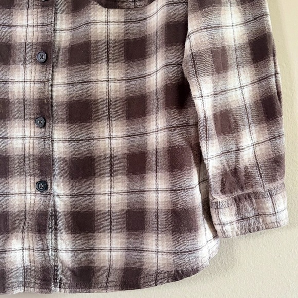 Garage White & Brown Plaid “Dylan” Oversized Button Down Flannel Shirt - Picture 9 of 16